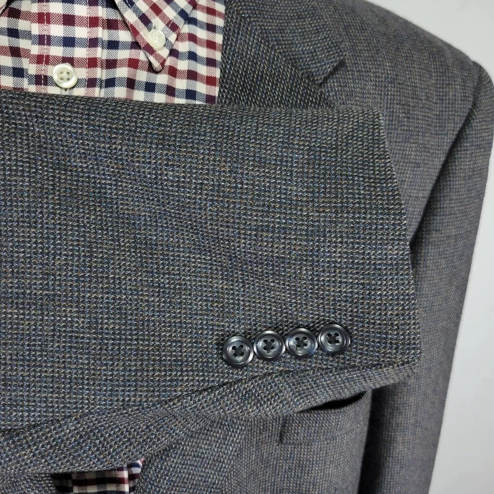 Pronto Uomo before completing